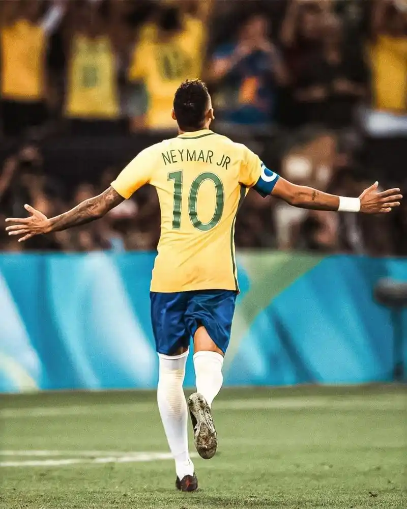 假意手递手 假意手递手